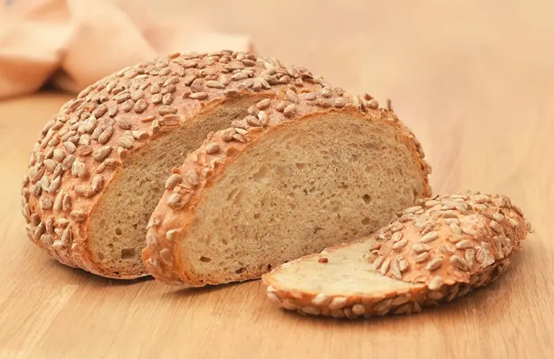 Pan-Integral-con-Semillas-de-Maravilla